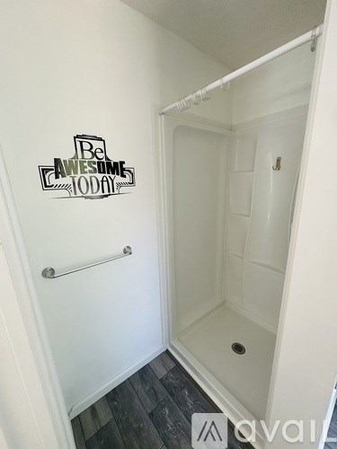 Source URL: https://prod-avail.s3.amazonaws.com/public_images/41513514/listing/IMG_2833.jpeg