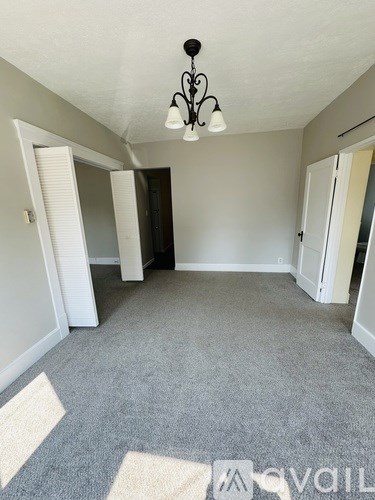 Source URL: https://prod-avail.s3.amazonaws.com/public_images/41513517/listing/IMG_2826.jpeg