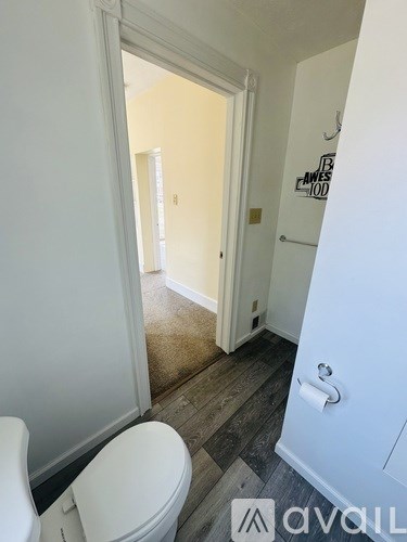 Source URL: https://prod-avail.s3.amazonaws.com/public_images/41513510/listing/IMG_2832.jpeg