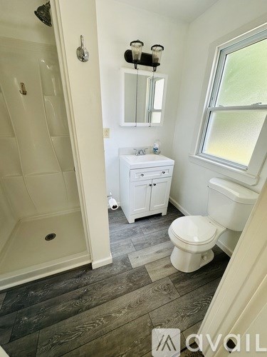 Source URL: https://prod-avail.s3.amazonaws.com/public_images/41513511/listing/IMG_2831.jpeg