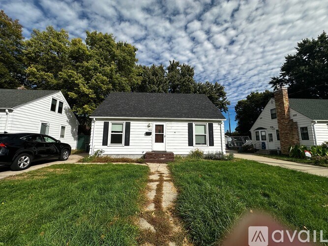 Source URL: https://prod-avail.s3.amazonaws.com/public_images/41507485/listing/5012_E_54th__1.jpg