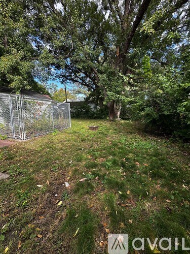 Source URL: https://prod-avail.s3.amazonaws.com/public_images/41507486/listing/5012_E._54th_Street__7.jpg