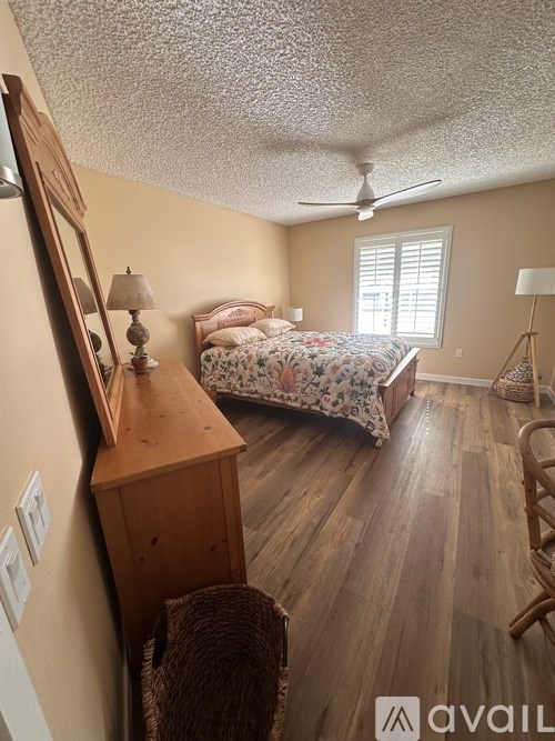 Source URL: https://prod-avail.s3.amazonaws.com/public_images/41507369/listing/IMG_2445.jpeg