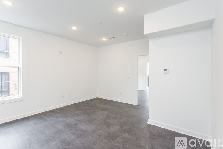 Source URL: https://prod-avail.s3.amazonaws.com/public_images/41507321/listing/1154_S_Sydenham_Street29.jpg