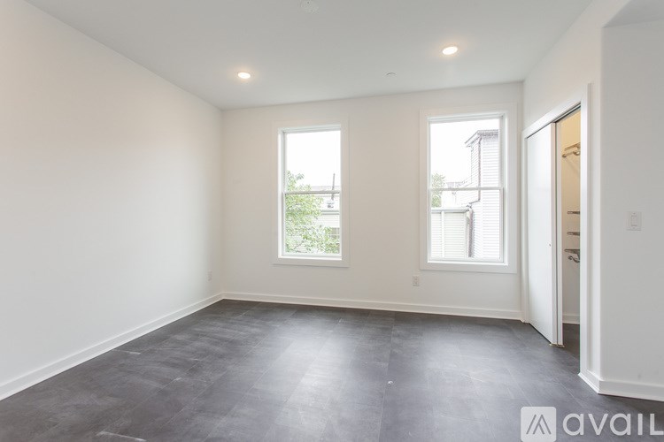 Source URL: https://prod-avail.s3.amazonaws.com/public_images/41507318/listing/1154_S_Sydenham_Street20.jpg