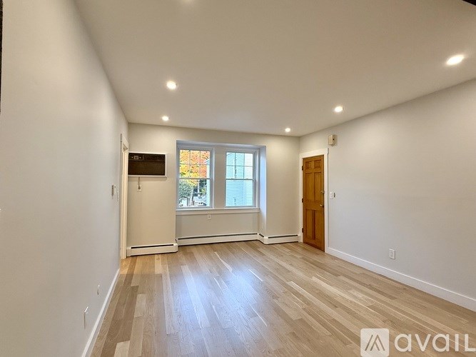 Source URL: https://prod-avail.s3.amazonaws.com/public_images/41507258/listing/IMG_9364.jpeg