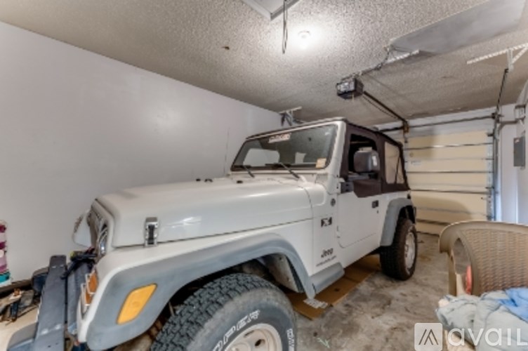 Source URL: https://prod-avail.s3.amazonaws.com/public_images/41507230/listing/d68e8353-f6e7-497e-b79f-a7fbfb7bafd1.jpg