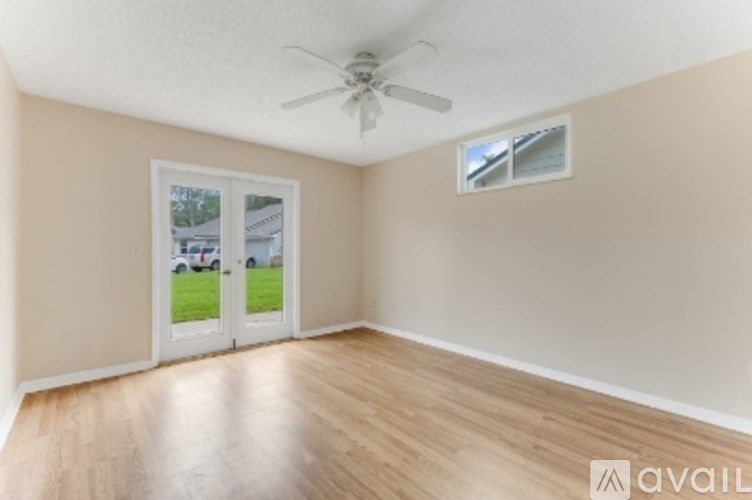 Source URL: https://prod-avail.s3.amazonaws.com/public_images/41507221/listing/8dd4329a-cf99-476e-bc9f-4d45e62fbe40.jpg