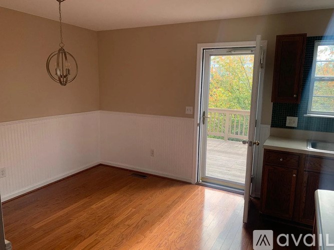 Source URL: https://prod-avail.s3.amazonaws.com/public_images/41506757/listing/22.dbd4cb6a7630ed62f4474028d70a5ea0-uncropped_scaled_within_1536_1152-ezgif.com-webp-to-jpg-converter.jpg