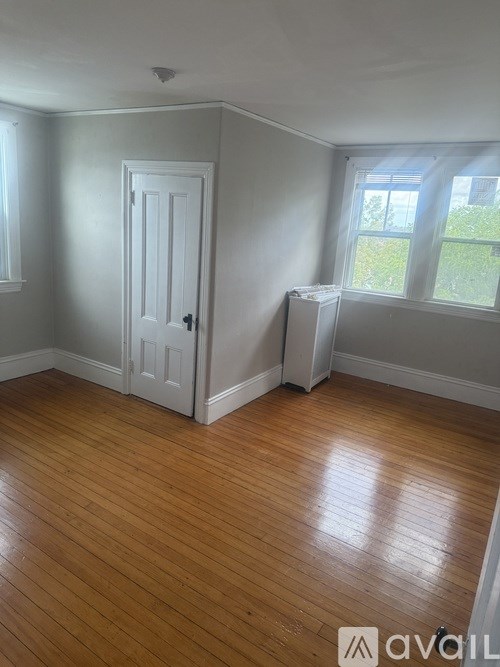 Source URL: https://prod-avail.s3.amazonaws.com/public_images/41506662/listing/IMG_0156.jpeg