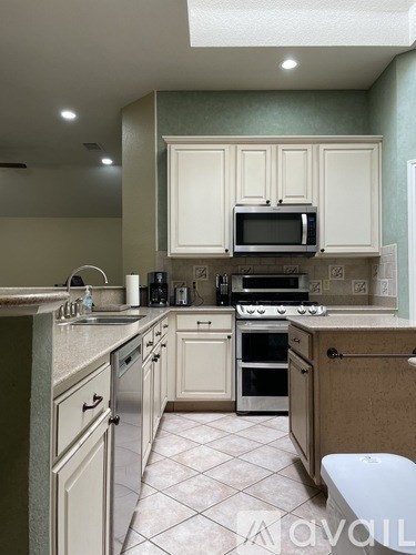 Source URL: https://prod-avail.s3.amazonaws.com/public_images/41506474/listing/k1-2.jpeg