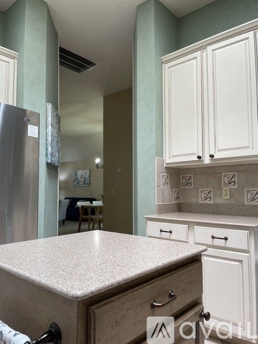 Source URL: https://prod-avail.s3.amazonaws.com/public_images/41506480/listing/k1-6.jpeg