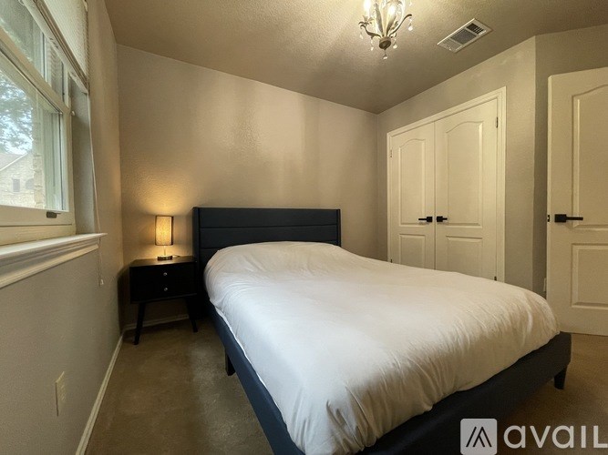 Source URL: https://prod-avail.s3.amazonaws.com/public_images/41506497/listing/s-2.jpeg