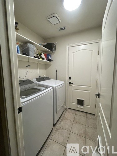 Source URL: https://prod-avail.s3.amazonaws.com/public_images/41506501/listing/x-1.jpeg