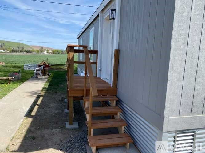 Source URL: https://prod-avail.s3.amazonaws.com/public_images/41508057/listing/PHOTO-2024-04-23-13-04-52.jpg