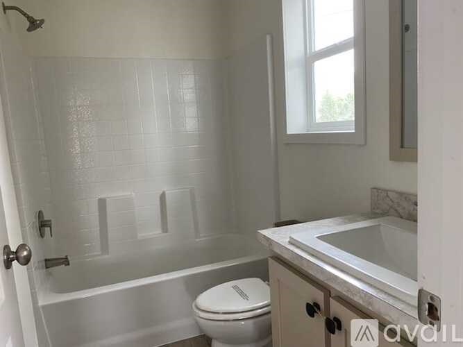 Source URL: https://prod-avail.s3.amazonaws.com/public_images/41508060/listing/PHOTO-2024-03-22-16-27-58_2.jpg