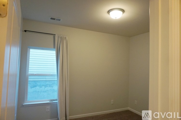 Source URL: https://prod-avail.s3.amazonaws.com/public_images/41505654/listing/DSC08450.JPG