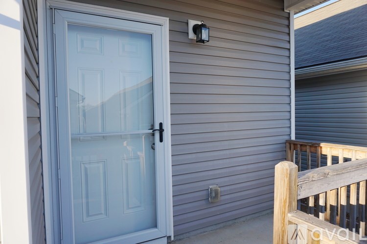 Source URL: https://prod-avail.s3.amazonaws.com/public_images/41505641/listing/DSC08472.JPG