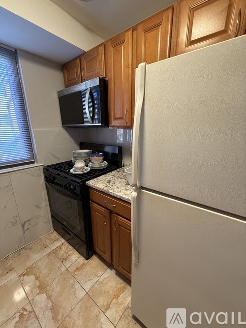 Source URL: https://prod-avail.s3.amazonaws.com/public_images/41505315/listing/IMG_4141.jpeg