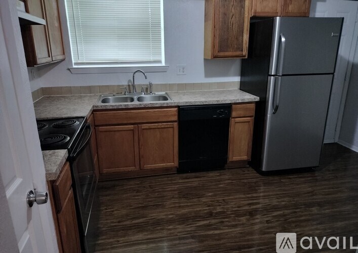 Source URL: https://prod-avail.s3.amazonaws.com/public_images/41504925/listing/2._Kitchen.jpg