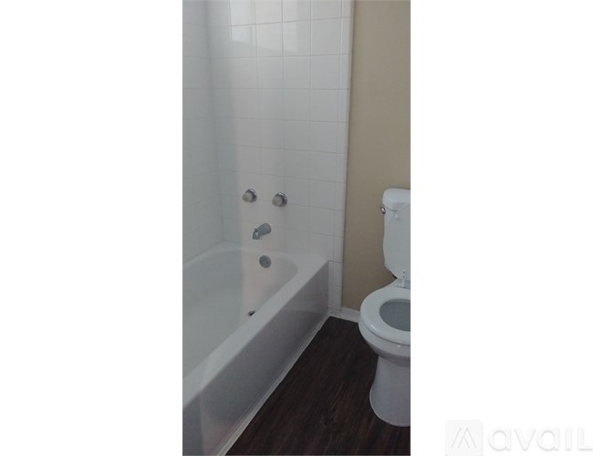 Source URL: https://prod-avail.s3.amazonaws.com/public_images/41504926/listing/3._Toilet_and_Tub.jpg
