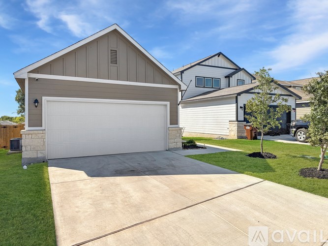 Source URL: https://prod-avail.s3.amazonaws.com/public_images/41507446/listing/3.jpg