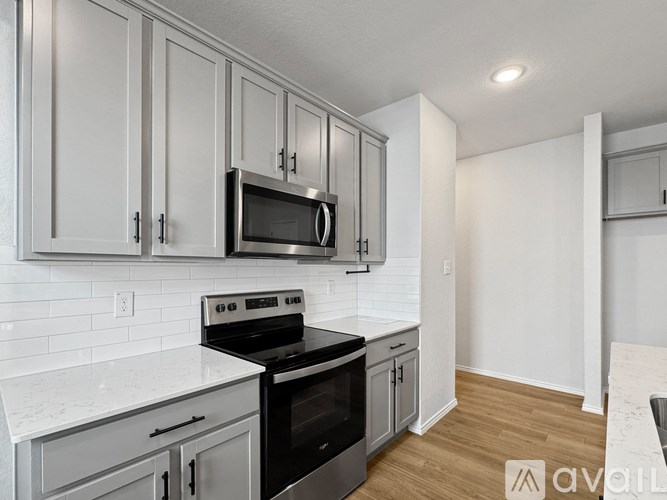 Source URL: https://prod-avail.s3.amazonaws.com/public_images/41507489/listing/11.jpg