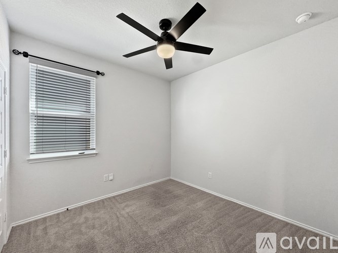 Source URL: https://prod-avail.s3.amazonaws.com/public_images/41507502/listing/23.jpg