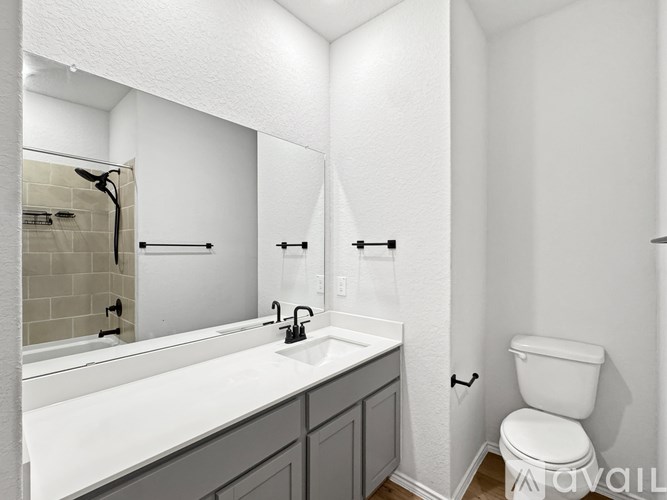 Source URL: https://prod-avail.s3.amazonaws.com/public_images/41507499/listing/26.jpg