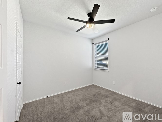 Source URL: https://prod-avail.s3.amazonaws.com/public_images/41507504/listing/25.jpg