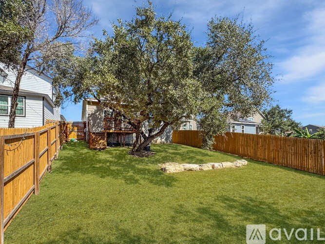 Source URL: https://prod-avail.s3.amazonaws.com/public_images/41507582/listing/31.jpg