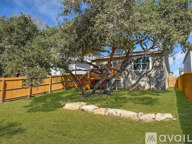 Source URL: https://prod-avail.s3.amazonaws.com/public_images/41507586/listing/32.jpg