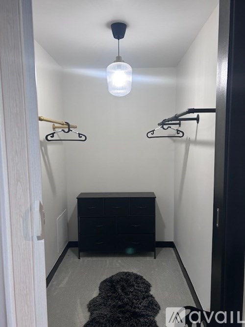 Source URL: https://prod-avail.s3.amazonaws.com/public_images/41508609/listing/IMG_6336.jpeg