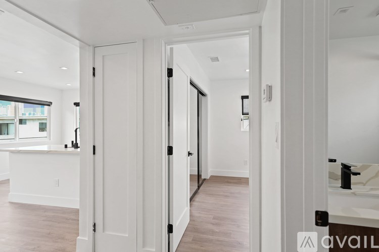 Source URL: https://prod-avail.s3.amazonaws.com/public_images/41503784/listing/original_(26).jpg