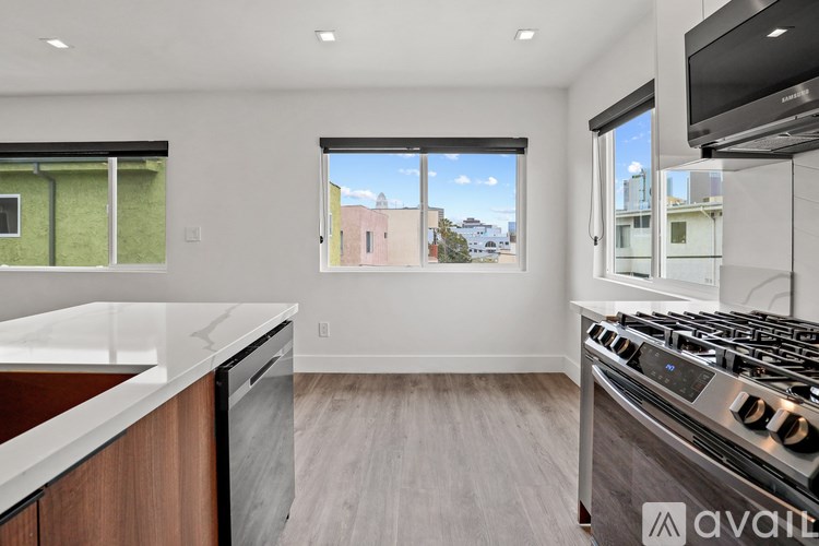 Source URL: https://prod-avail.s3.amazonaws.com/public_images/41503752/listing/original_(8).jpg