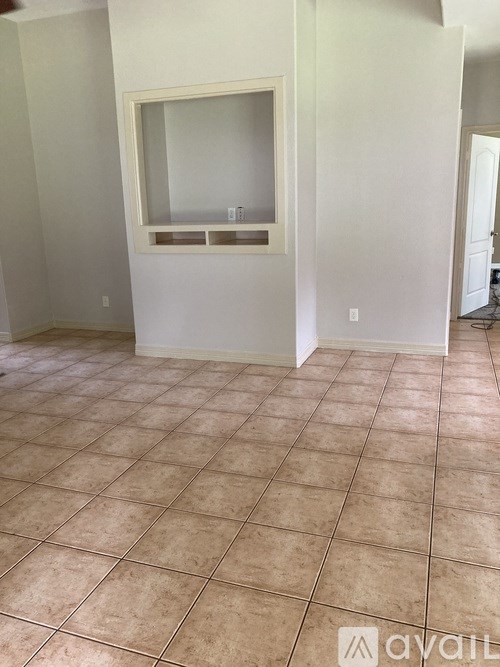 Source URL: https://prod-avail.s3.amazonaws.com/public_images/41502419/listing/IMG_0686.jpeg