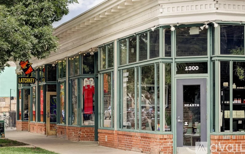 Source URL: https://prod-avail.s3.amazonaws.com/public_images/41508576/listing/33_Across_the_Street.PNG