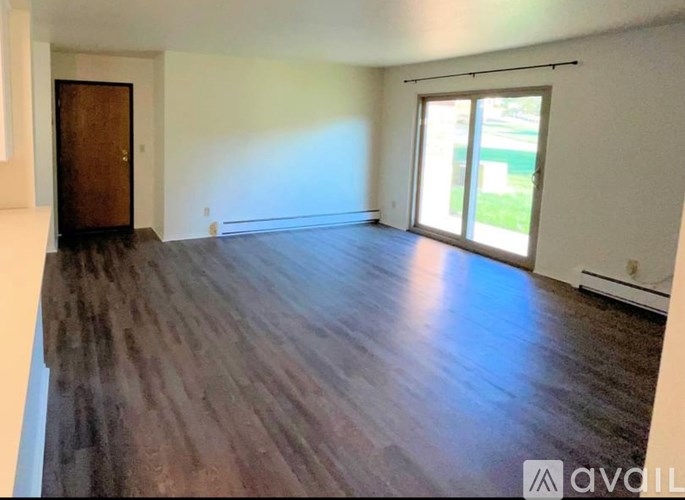 Source URL: https://prod-avail.s3.amazonaws.com/public_images/41501674/listing/IMG_0021.jpeg