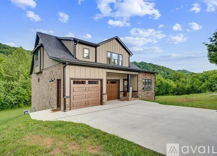 Source URL: https://prod-avail.s3.amazonaws.com/public_images/41507442/listing/Shady_2.jpg