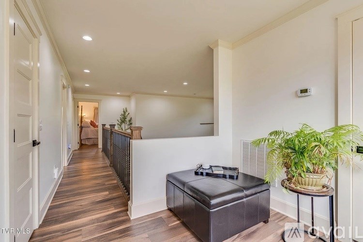 Source URL: https://prod-avail.s3.amazonaws.com/public_images/41508018/listing/Shady_20.jpg