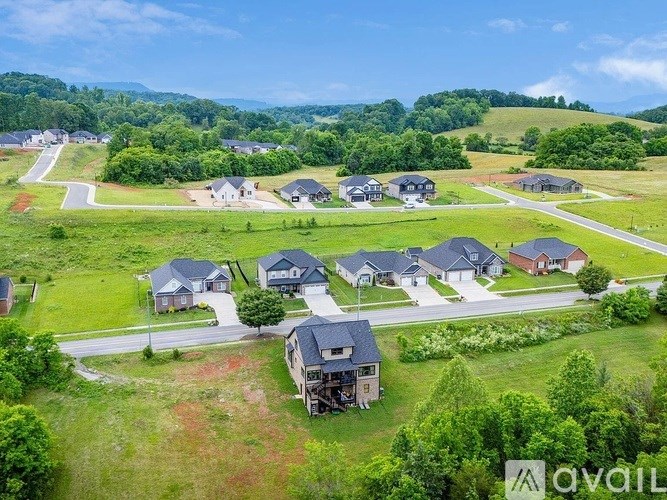 Source URL: https://prod-avail.s3.amazonaws.com/public_images/41507646/listing/Shady_7.jpg