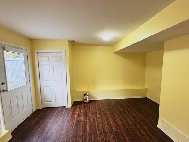 5075 Bridlewood Drive - Lower 2 Beds House for Rent - Photo Gallery 8