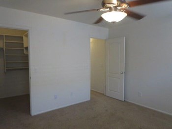 42431 W Colby Dr 3 Beds House for Rent - Photo Gallery 12