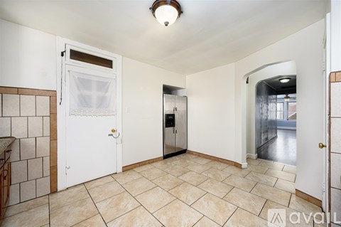 Source URL: https://prod-avail.s3.amazonaws.com/public_images/30005308/listing/07-kitchen2.jpg