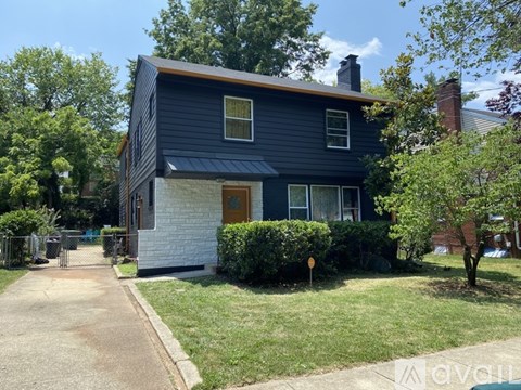 Source URL: https://prod-avail.s3.amazonaws.com/public_images/31077381/listing/1.jpg