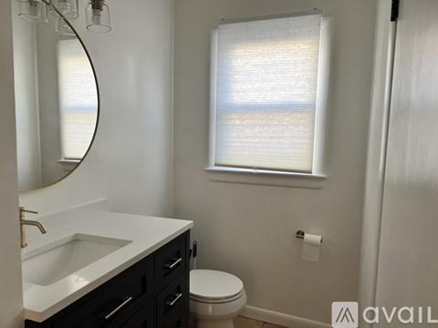 Source URL: https://prod-avail.s3.amazonaws.com/public_images/41519987/listing/3047_O_Street_SE_10.2_Bathroom_3.JPG