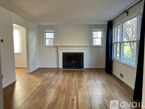 Source URL: https://prod-avail.s3.amazonaws.com/public_images/41519969/listing/3047_O_Street_SE_1_Livingroom.JPG