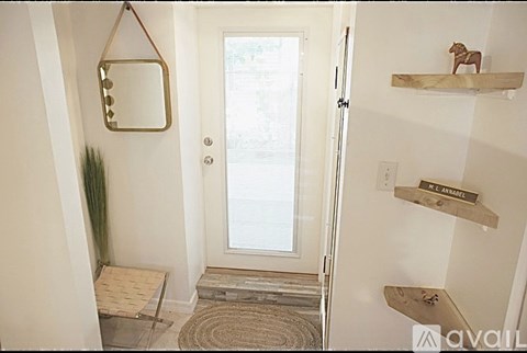 Source URL: https://prod-avail.s3.amazonaws.com/public_images/30412310/listing/7A7FE3A4-9A2A-4054-93E9-8C8D203CED02_1_201_a.jpeg