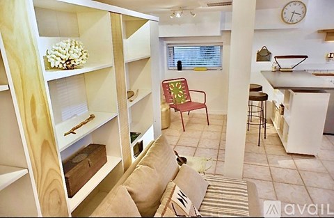 Source URL: https://prod-avail.s3.amazonaws.com/public_images/30412308/listing/D149A2E8-0356-4C8A-9DD6-3023B250504F_1_201_a.jpeg