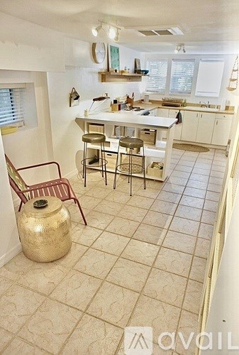 Source URL: https://prod-avail.s3.amazonaws.com/public_images/30412326/listing/D5B2366C-D3CE-4535-BA7F-9B31D8287A0C_1_105_c.jpeg